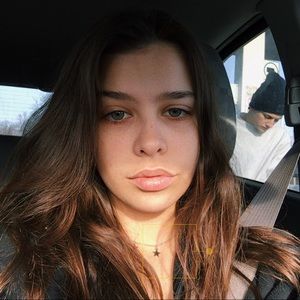 Meet your Posher, Mackenzie